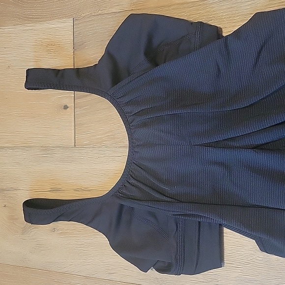 Lululemon Black Athletic Top Size 8 - Picture 6 of 7